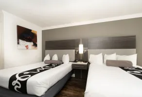 Rodeway Inn San Jose HWY-101 Tully Rd Exit - Zimmer
