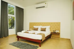 Shelter Beach Resort - Zimmer