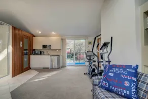 Steps to Preston Beach! Family Home w/ Backyard - Interiör