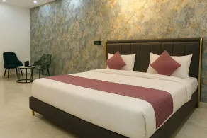Let'stay- Sector-70 Noida - Quarto