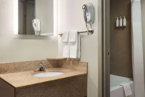 Days Inn by Wyndham Hershey - Salle de bain