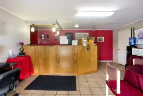 Malone Inn - Lobby