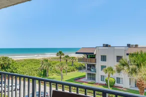 Direct Oceanfront Condo Beautifully Remodeled - Innvendig