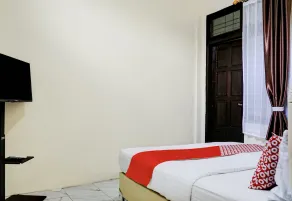 Hotel O Mantari Guesthouse - Room