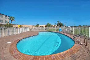 Motel 6-Harlingen, TX - Piscine