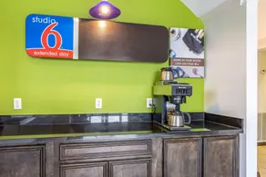 Studio 6-Orange, TX - Restaurant