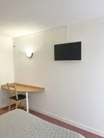 ValHôtel - Hôtel-Résidence Châteaufort - Room