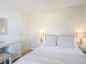 Brynelian - Room