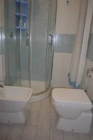 Home To Fly - Baño