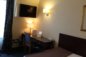 Hotel Saint Cyr Etoile - Room