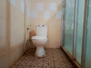 Hotel O Wisma Syariah Lahundape - Baño