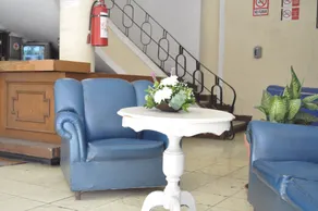 Hotel San Carlos - Coin salon dans le hall