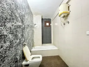 Hotel Surya Beach inn - near Sea beach - Bathroom
