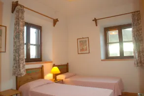 Kinderfreundliches charmantes Apartment mit Garten, Pool und Grill | Naturblick - Zimmer