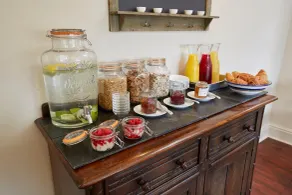 Lyndhurst House - Restaurant