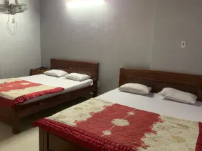 Gia Bao Hotel - Room