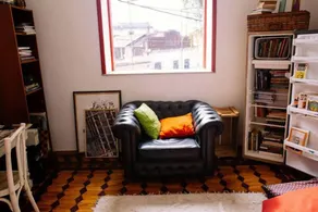 Mambembe Hostel - Lobby sitting area