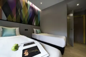 Hotel Mi Bencoolen - Room