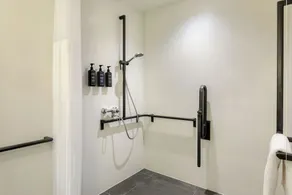 Sheraton Brussels Airport Hotel - Bathroom