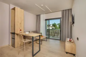 Anese Vacation Feelings - Quarto