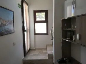 Seraysen Apart - Interior entrance