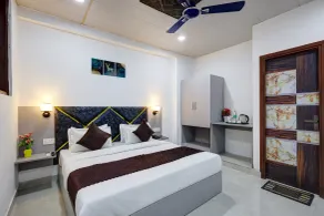 Hotel Warm Welcome Inn 26 - Near Sector 18 Metro Noida - Chambre