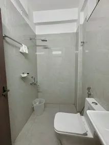 Yellow Sapphire Hotel DLF Cyber City - Salle de bain