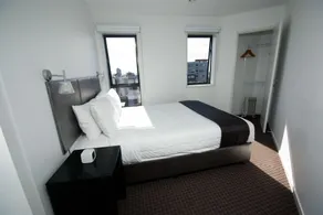 Nesuto St Martins Apartment Hotel - Chambre
