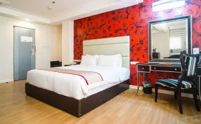 Queen Margarette Hotel - Downtown - Chambre