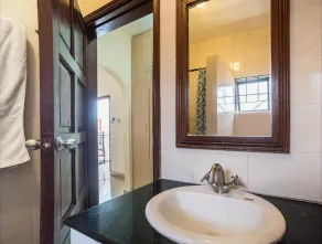 Prideinn Express Nyali 1 - Bathroom