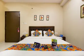 FabExpress Travelers Lodge - Quarto
