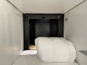 Capsule Hotel Suzumoriya - Chambre