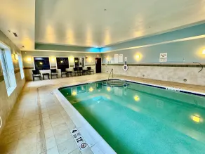 Holiday Inn Express & Suites Dewitt - Syracuse by IHG - Piscine