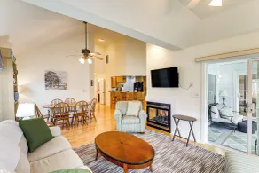5 Mi to Beach: Lewes Home w/ Deck & Pond View - Interiør