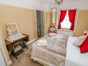 Castle School House - Room