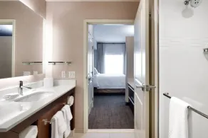 Residence Inn by Marriott Phoenix West/Avondale - Bathroom