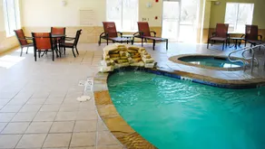 Magnuson Hotel Commerce - Pool