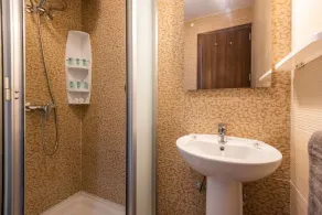 Seashells Penthouse Seaview Terrace by Getaways Malta - Bathroom