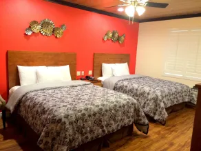 FairBridge Inn & Suites Gateway to Yosemite - Chambre