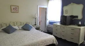 MacArthur Inn - Zimmer