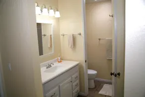 G32 - Harbor Cottage - On-the-Sand - Bathroom