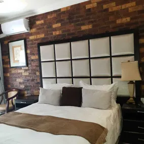 Dikalo Highston - Habitación
