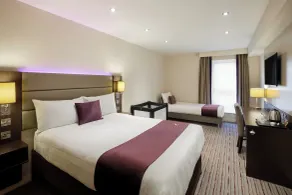 Premier Inn Southend Airport - Room