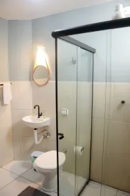 Metro Hotel - Bathroom