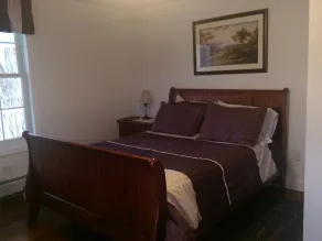 Locust Tree Bed and Breakfast LLC - Chambre