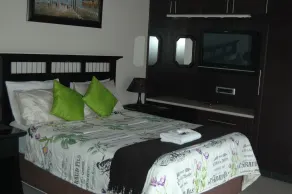 Bon A Vie Self-catering and b&b Gonubie Full Solar Power, no load shedding! - Zimmer