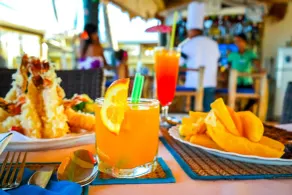 Marlins Beach Resort - Restaurant