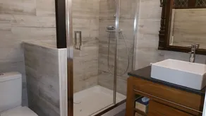 Château des Aiguilles - Bathroom