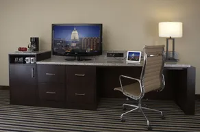 The Madison Concourse Hotel - Chambre