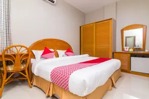 Capital O 1867 Kara Guest House - Room